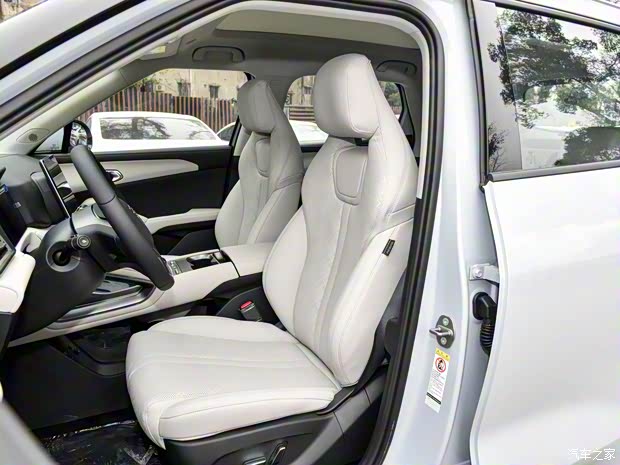 比亚迪 元UP 2024款 401KM 超越型 比亚迪 元UP 2024款 401KM 超越型