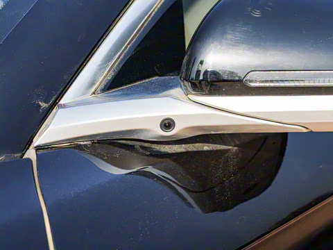 2025款 EV 智驾版 605KM尊荣型 2025款 EV 智驾版 605KM尊荣型