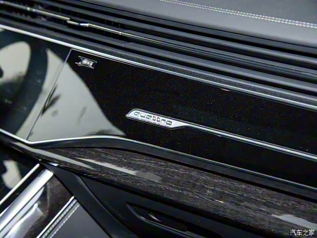 奧迪(進(jìn)口) 奧迪Q8 2024款 55 TFSI 