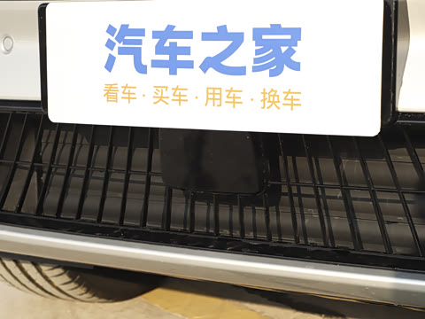 2025款 210Max增程版 5座 2025款 210Max增程版 5座