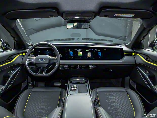 长安福特 蒙迪欧 2024款 2.0T E-混动运动版 长安福特 蒙迪欧 2024款 2.0T E-混动运动版