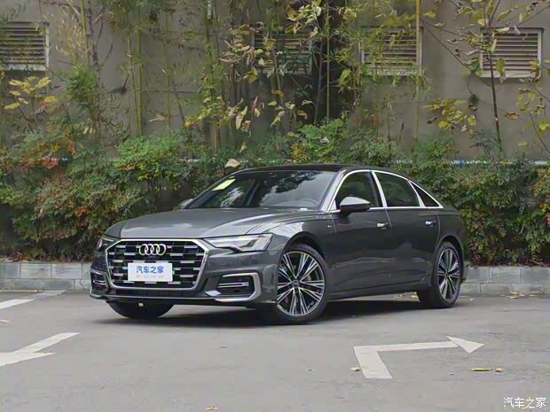 一汽奥迪 奥迪A6L 2025款 55 TFSI quattro 旗舰动感型