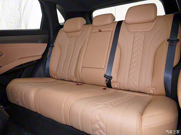 比亚迪 宋L 2024款 DM-i 160km 超越型