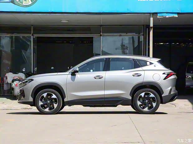 奇瑞汽车 捷途山海L6 2024款 基本型 奇瑞汽车 捷途山海L6 2024款 基本型