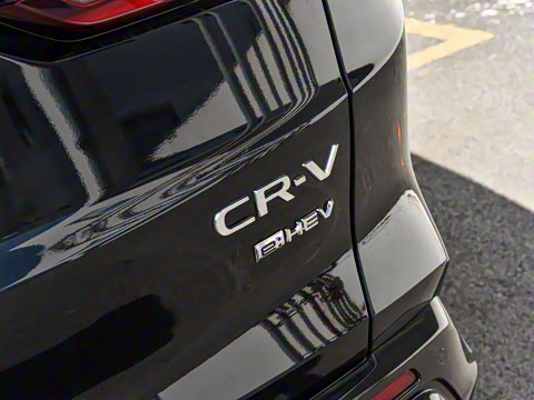 2024款 2.0L e:HEV 两驱智睿版 2024款 2.0L e:HEV 两驱智睿版