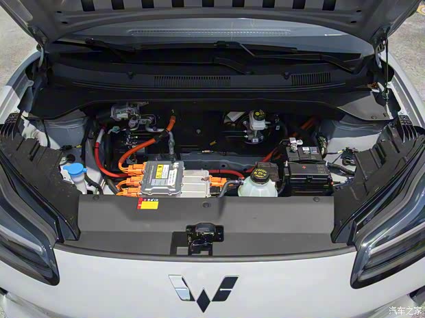 上汽通用五菱 五菱缤果PLUS 2024款 330km 五座版 上汽通用五菱 五菱缤果PLUS 2024款 330km 五座版