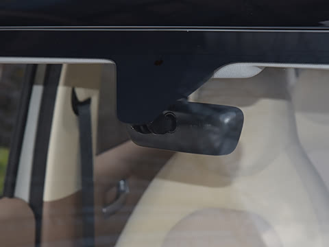 2025款 四门版 臻享+款 2025款 四门版 臻享+款