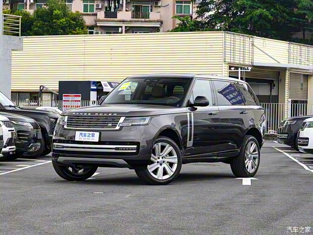 路虎(进口) 揽胜 2024款 3.0 L6 400PS 创世加长版 路虎(进口) 揽胜 2024款 3.0 L6 400PS 创世加长版
