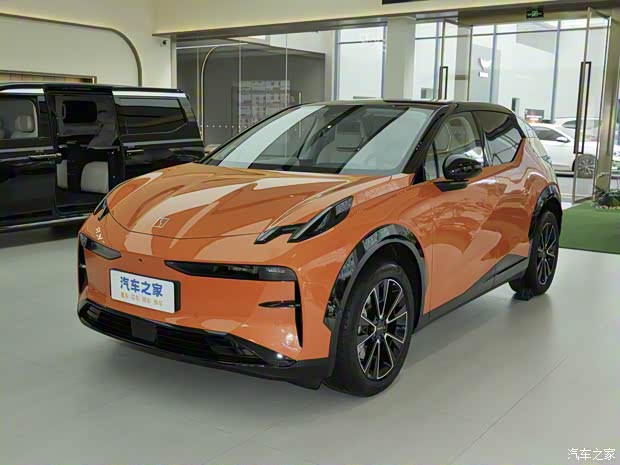 極氪 極氪X 2025款 五座四驅(qū)運(yùn)動(dòng)版