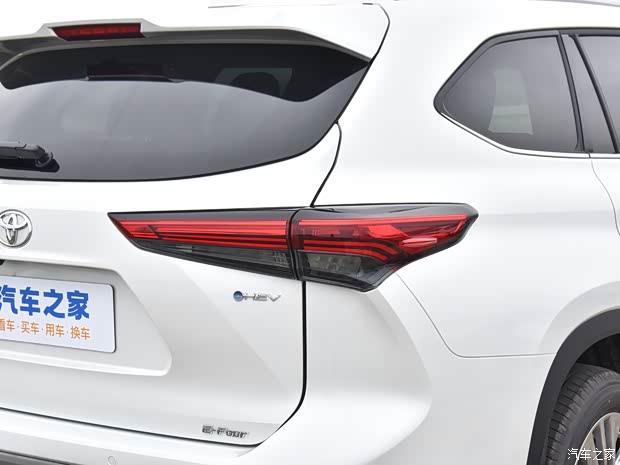 广汽丰田 汉兰达 2024款 2.5L智能电混双擎四驱尊贵版 7座 广汽丰田 汉兰达 2024款 2.5L智能电混双擎四驱尊贵版 7座