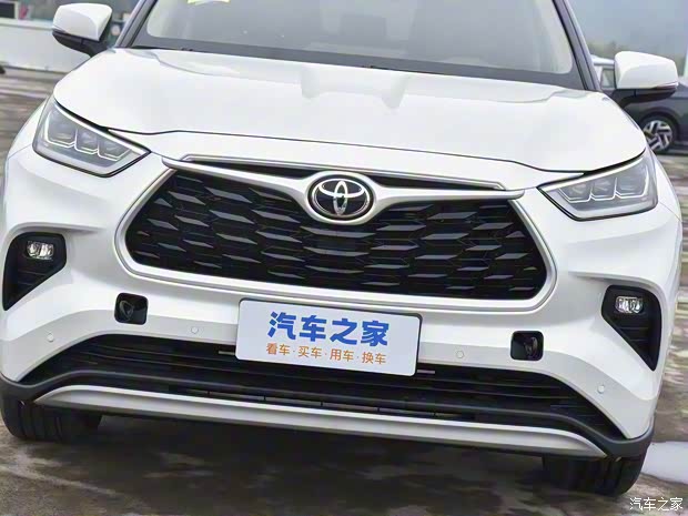 廣汽豐田 漢蘭達(dá) 2024款 2.5L智能電混雙擎四驅(qū)尊貴版 7座