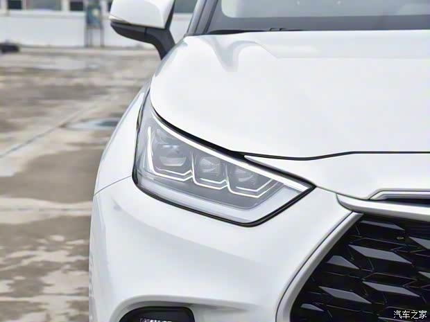 广汽丰田 汉兰达 2024款 2.5L智能电混双擎四驱尊贵版 7座 广汽丰田 汉兰达 2024款 2.5L智能电混双擎四驱尊贵版 7座