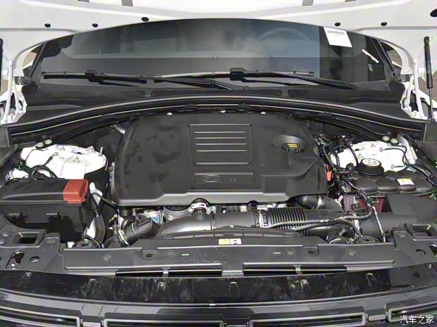 路虎(进口) 揽胜星脉 2025款 Dynamic SE 路虎(进口) 揽胜星脉 2025款 Dynamic SE