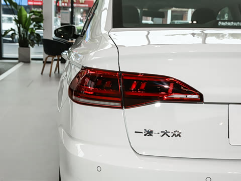 2025款 300TSI DSG尊行版 2025款 300TSI DSG尊行版