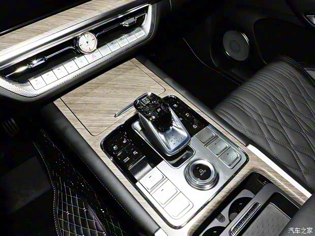 長城汽車 坦克500新能源 2024款 黑武士版