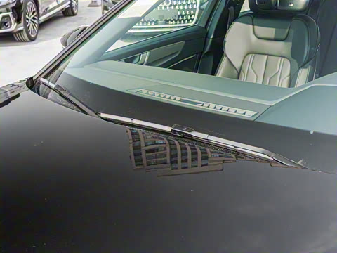 2025款 40 TFSI 豪华动感型 2025款 40 TFSI 豪华动感型