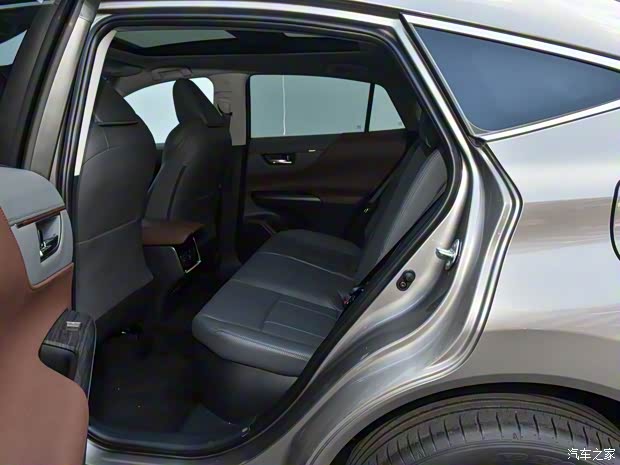 一汽豐田 凌放HARRIER 2023款 雙擎 2.5L CVT四驅(qū)尊享版 一汽豐田 凌放HARRIER 2023款 雙擎 2.5L CVT四驅(qū)尊享版
