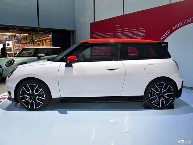 光束汽車 電動(dòng)MINI COOPER 2024款 452km COOPER SE 賽車手
