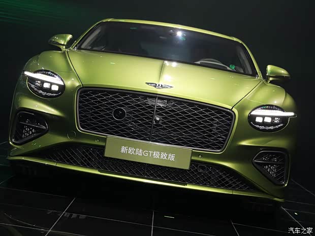 宾利 欧陆插电混动 2025款 GT 极致版 宾利 欧陆插电混动 2025款 GT 极致版