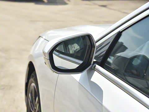 2024款 530Li 领先型 M运动套装 2024款 530Li 领先型 M运动套装