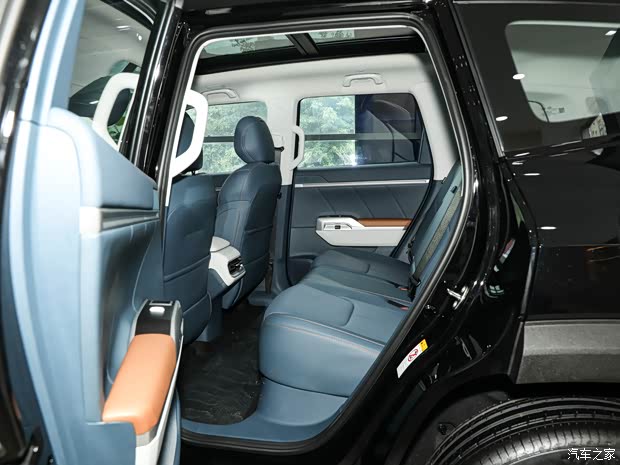 深藍(lán)汽車 深藍(lán)G318 2024款 四驅(qū)舒享版