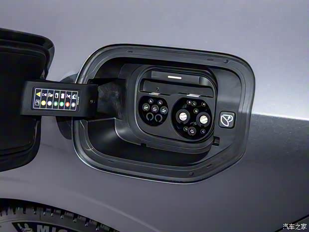 领克 领克Z10 2024款 702km 四驱智驾Ultra 领克 领克Z10 2024款 702km 四驱智驾Ultra