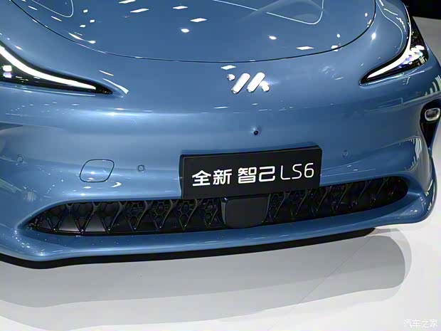 智己汽车 智己LS6 2025款 579kW 四驱 智己汽车 智己LS6 2025款 579kW 四驱