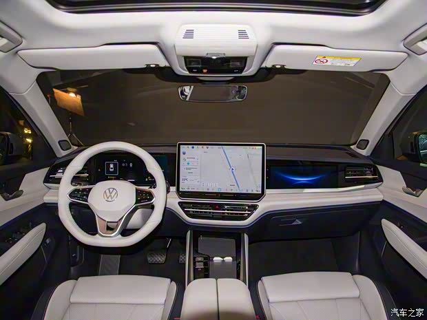 上汽大众 帕萨特 2025款 PRO 380TSI 耀尊版