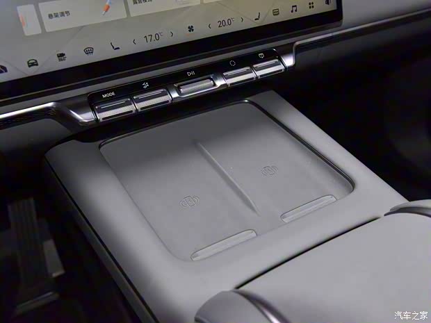 極氪 極氪7X 2025款 四驅(qū)版