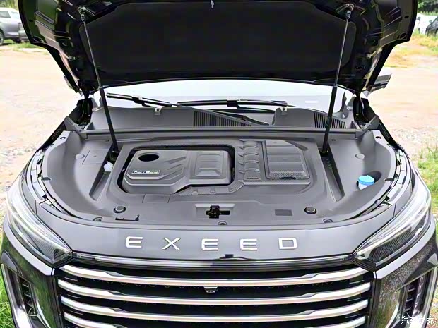 星途 星途攬月 2025款 400T 四驅(qū)星尊版 7座