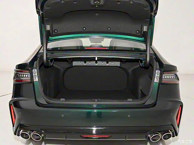 奇瑞汽车 艾瑞泽8 2024款 2.0T 御+ 奇瑞汽车 艾瑞泽8 2024款 2.0T 御+