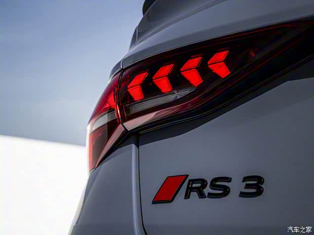 Audi Sport 奧迪RS 3 2025款 RS 3 Sedan