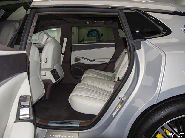 腾势汽车 腾势Z9GT 2024款 GT 插电混动版 腾势汽车 腾势Z9GT 2024款 GT 插电混动版