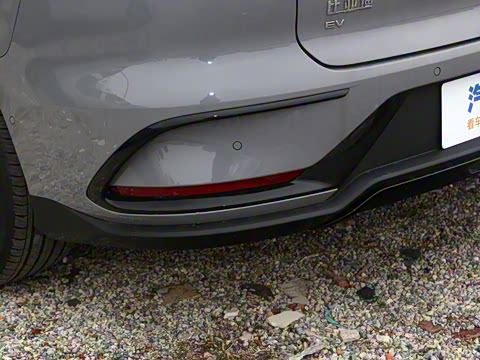 2025款 EV 智驾版 701KM尊荣型 2025款 EV 智驾版 701KM尊荣型