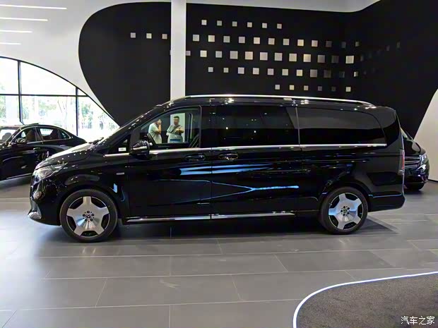 福建奔馳 奔馳V級 2024款 V 300 L 長軸距豪華版