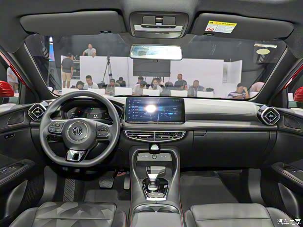 上汽集團 MG5 2024款 300TGI DCT高配版