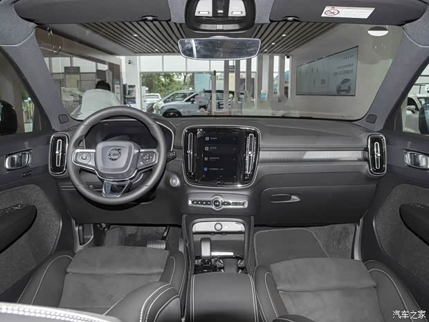 沃尔沃亚太 沃尔沃XC40 2024款 B4 四驱智远极夜黑版 沃尔沃亚太 沃尔沃XC40 2024款 B4 四驱智远极夜黑版