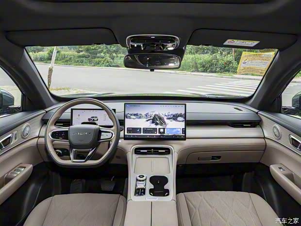 奇瑞汽车 瑞虎8 PLUS 2025款 290TGDI DCT舒适型 奇瑞汽车 瑞虎8 PLUS 2025款 290TGDI DCT舒适型