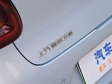 2025款 四门版 臻享+款 2025款 四门版 臻享+款