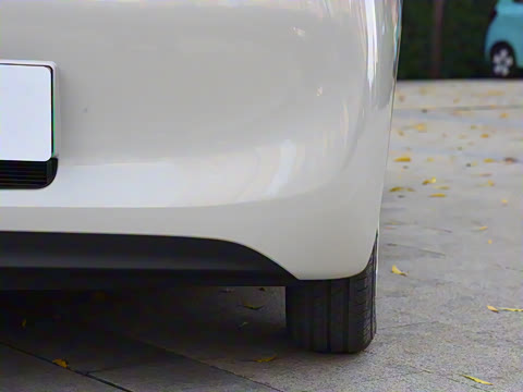 2025款 四门版 臻享+款 2025款 四门版 臻享+款