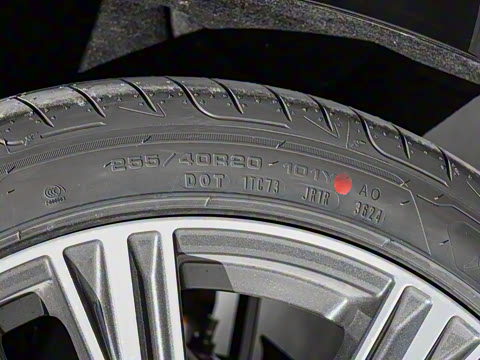 2025款 45 TFSI quattro 臻选动感型 2025款 45 TFSI quattro 臻选动感型