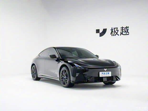 极越 极越07 2024款 双电机 三元锂 极越 极越07 2024款 双电机 三元锂