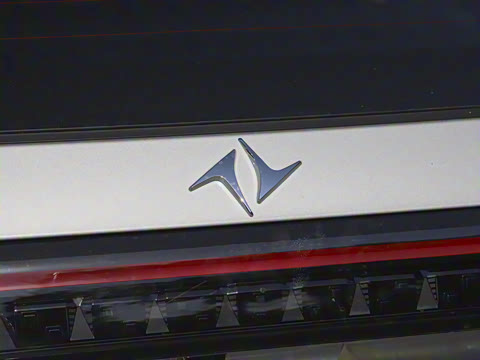 2025款 636Ultra智驾版 5座 2025款 636Ultra智驾版 5座