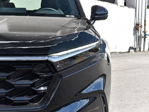 2024款 2.0L e:HEV 两驱智睿版 2024款 2.0L e:HEV 两驱智睿版