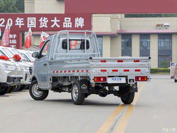 长安凯程 长安星卡 2023款 1.5L单排3.06米载货汽车标准型无空调