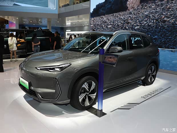 吉利汽车 银河E5 2024款 530km 星舰版 吉利汽车 银河E5 2024款 530km 星舰版