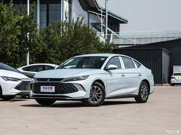 比亞迪 秦L 2024款 DM-i 80KM領(lǐng)先型