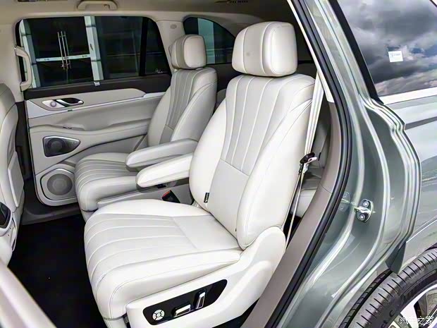 长城汽车 魏牌 蓝山 2025款 四驱智驾 Max 长城汽车 魏牌 蓝山 2025款 四驱智驾 Max