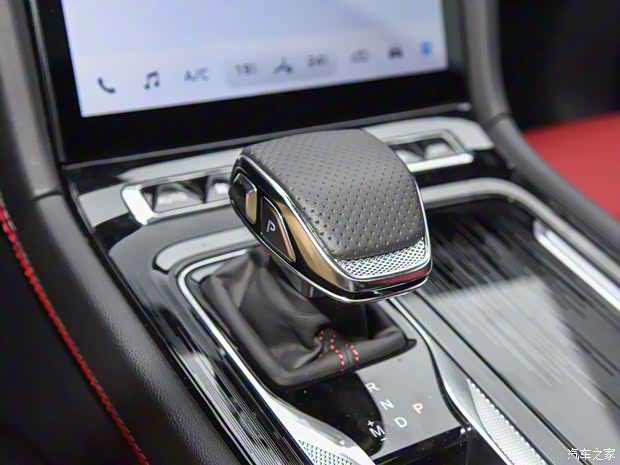 一汽红旗 红旗H6 2024款 2.0T 致臻版 一汽红旗 红旗H6 2024款 2.0T 致臻版