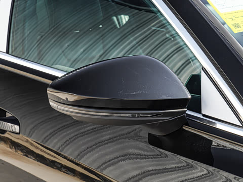 2025款 45 TFSI quattro 臻选动感型 2025款 45 TFSI quattro 臻选动感型